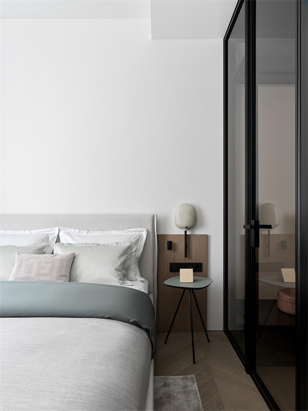 第五大道 極簡公寓實(shí)景
